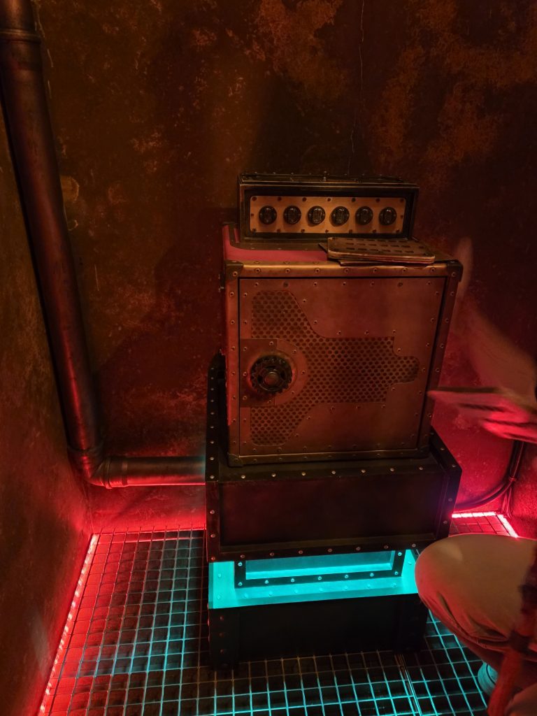 (c) Lloyd 2025: Im Escaperoom